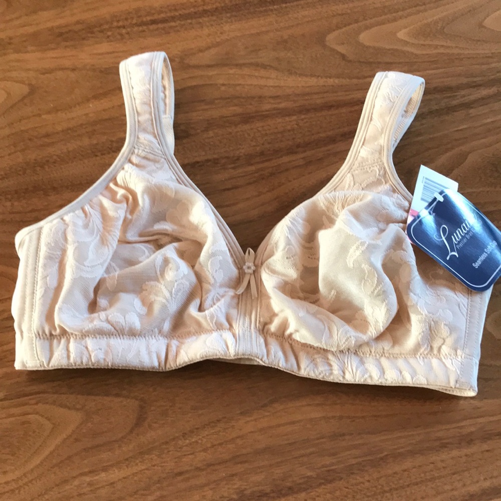 NWT Lunaire soft cup Bra Size 34D